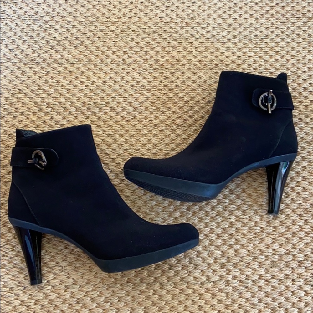 Stuart Weitzman boot